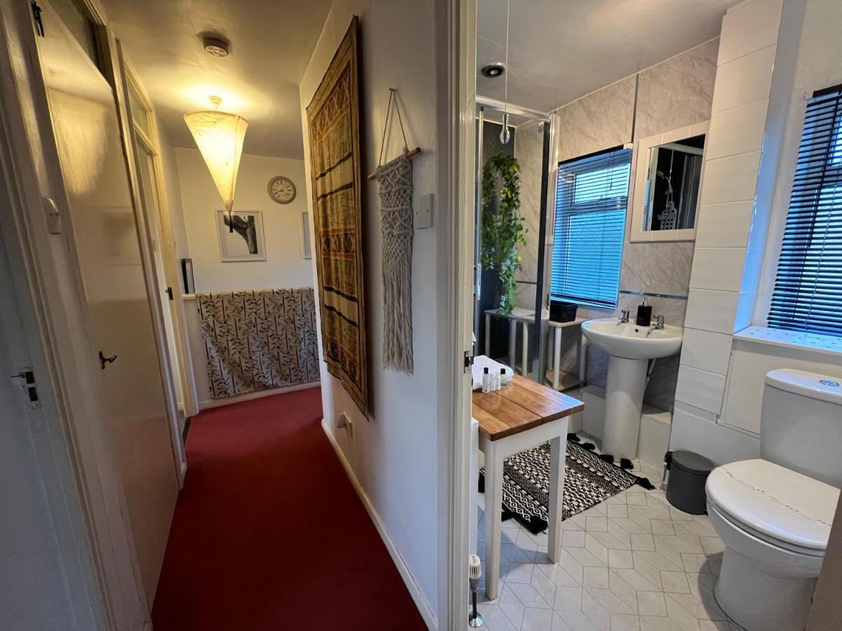 Cosy Private Accommodation In Corsham, Near Bath Екстериор снимка